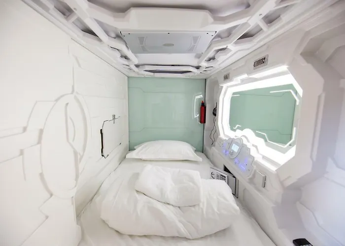 Spacehotel Kapslový hotel 2*